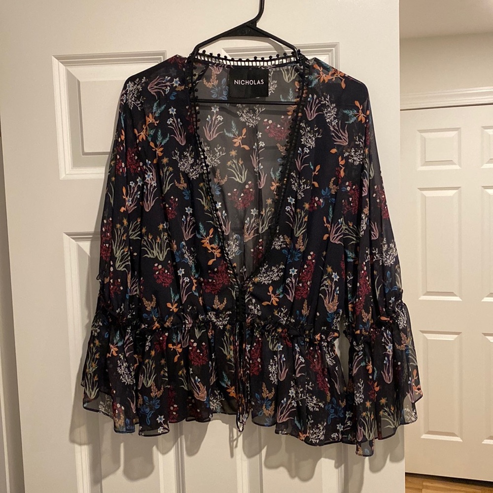 Nicholas silk top sz4